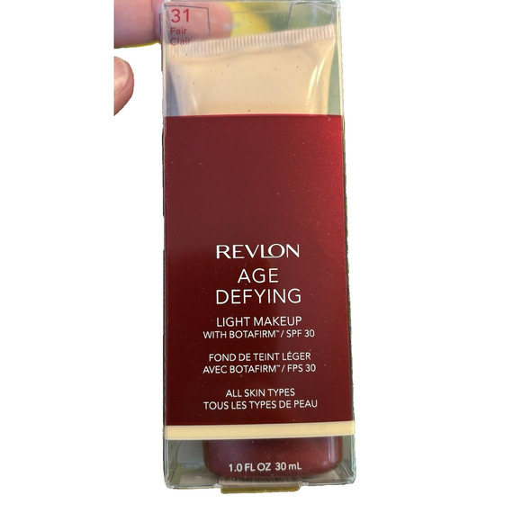 Revlon Age Defying Light Makeup Foundation #31 Fair SPF 30 Moisturizing 1.0 oz - Picture 1 of 5